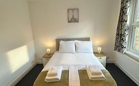 Cambridge Central Rooms - Tas Accommodations