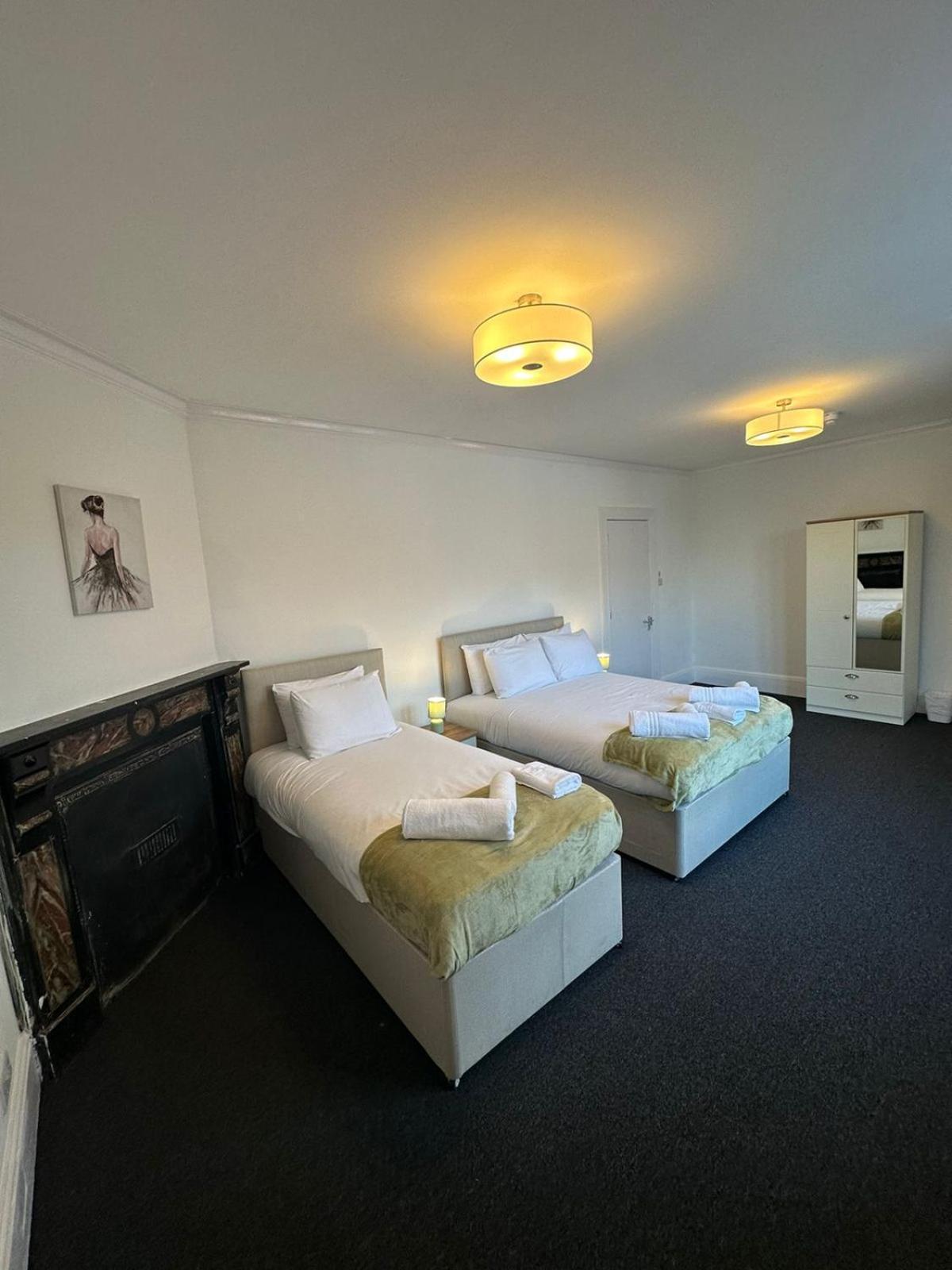 Cambridge Central Rooms - Tas Accommodations Exterior photo