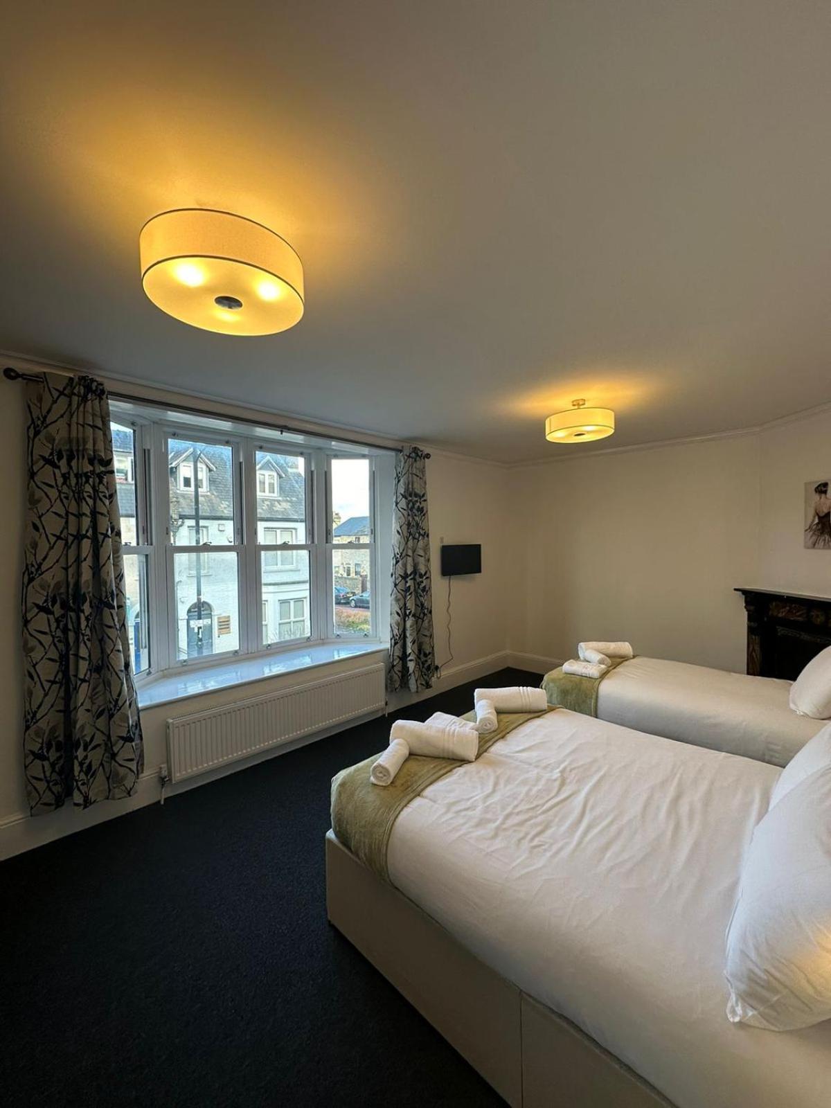 Cambridge Central Rooms - Tas Accommodations Exterior photo